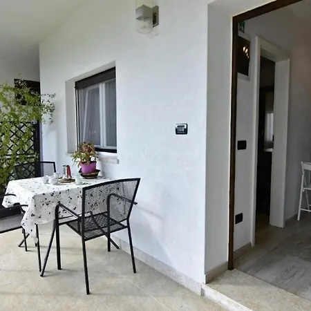 Neue In Valica Mit Grossem Garten